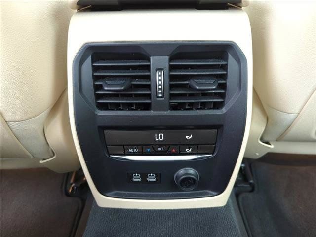 Used 2020 BMW 330i Sedan w/ Convenience Package RWD image 18