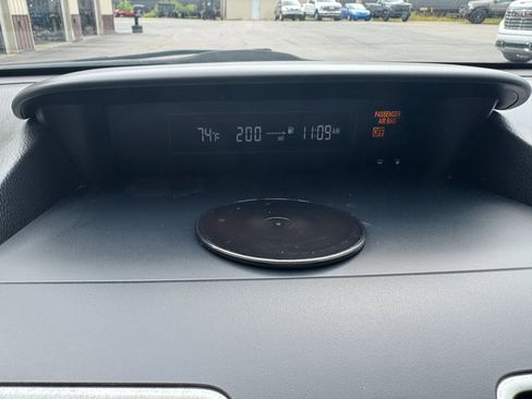 Used 2016 Subaru Crosstrek 2.0i Limited w/ Popular Package #2 image 18