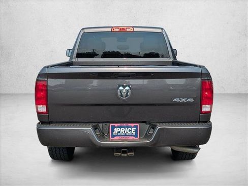 Used 2019 RAM 1500 Express AWD/4WD image 10