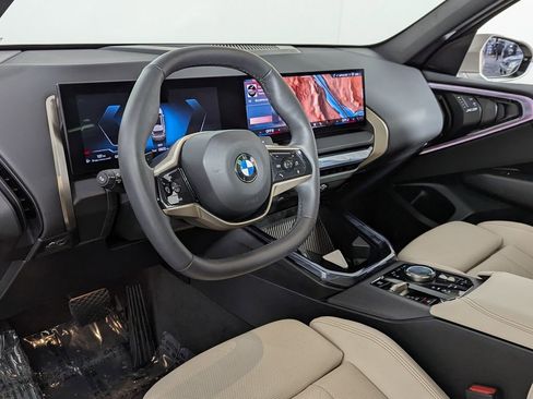 Used 2025 BMW X3 xDrive30i w/ Convenience Package image 15