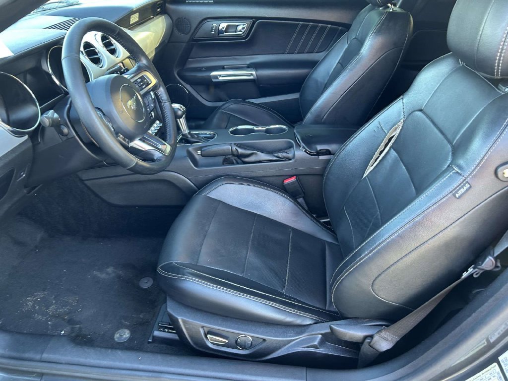 Used 2017 Ford Mustang Premium RWD image 14