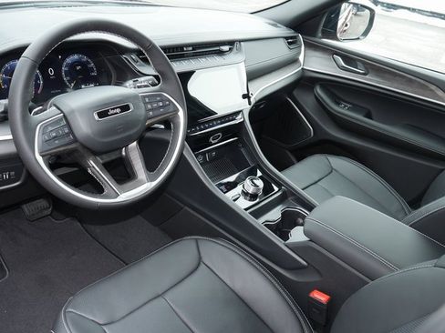 New 2026 Jeep Grand Cherokee Limited Reserve image 14