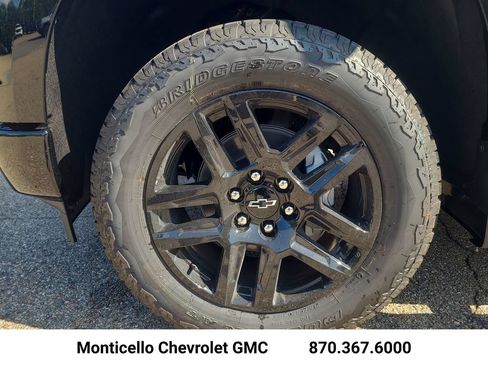New 2026 Chevrolet Silverado 1500 RST w/ RST Select Package AWD/4WD image 9