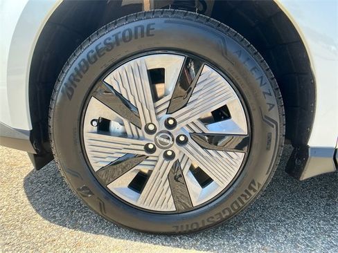 New 2025 Nissan Murano SL image 13