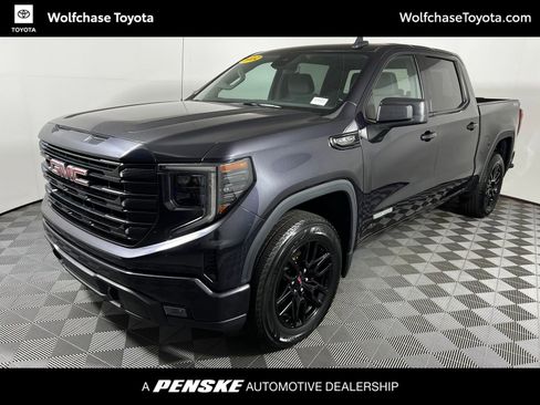 Used 2022 GMC Sierra 1500 Elevation AWD/4WD image 1