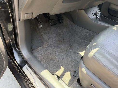 Used 2011 Toyota Prius Four w/ Solar Roof Pkg FWD image 9