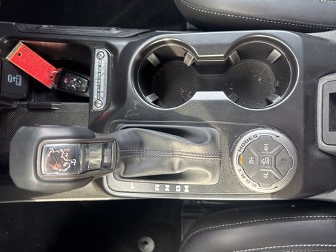 Used 2025 Ford Bronco Outer Banks image 34