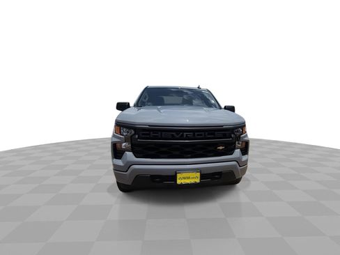 Used 2025 Chevrolet Silverado 1500 Custom RWD image 3