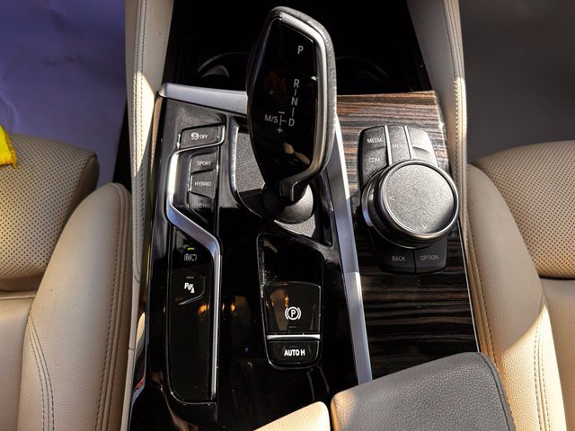 Used 2023 BMW 530e xDrive w/ Executive Package AWD/4WD image 28
