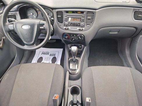 Used 2008 Kia Rio5 FWD image 7