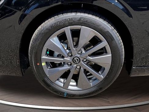 New 2026 Nissan Sentra SL w/ Floor Mat Package FWD image 12