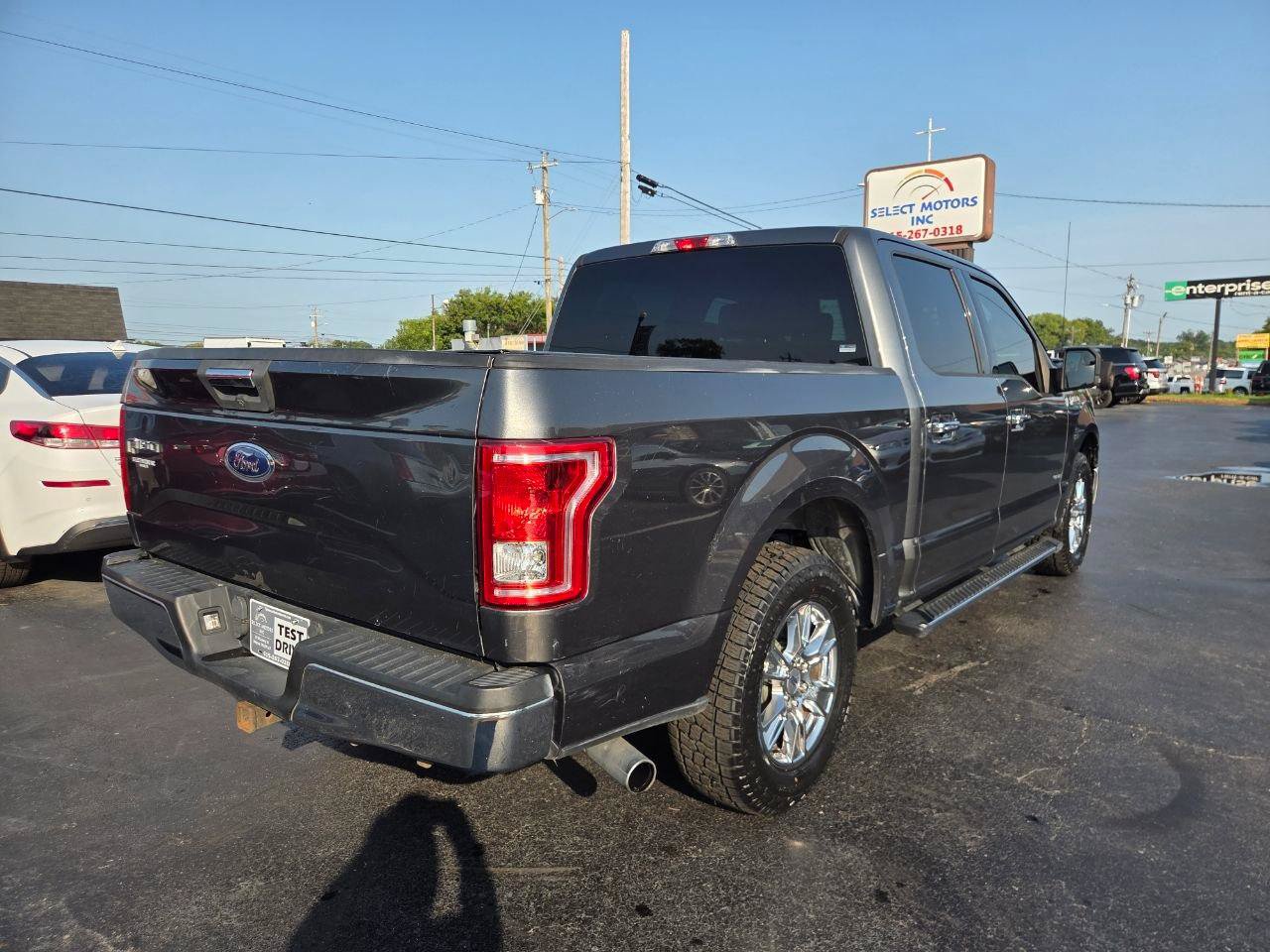 Used 2017 Ford F150 XLT w/ Equipment Group 301A Mid RWD image 5