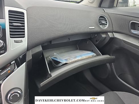 Used 2015 Chevrolet Cruze LT FWD image 19