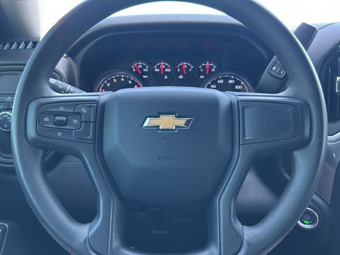 Used 2023 Chevrolet Silverado 1500 Custom image 26