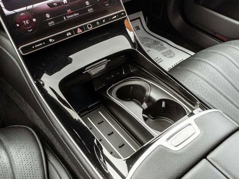 Used 2022 Mercedes-Benz S 500 4MATIC image 28