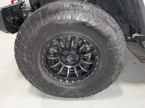 Used 2020 Jeep Wrangler Unlimited Rubicon w/ Quick Order Package 28Y Recon image 3