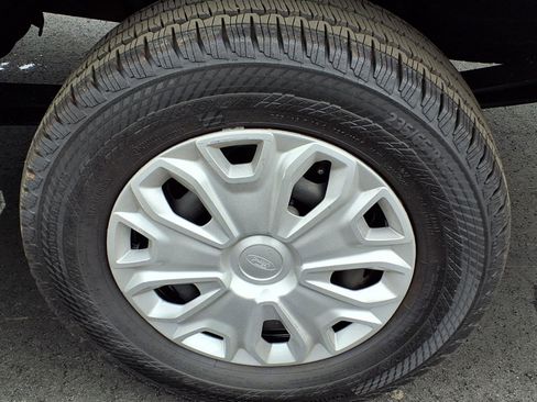 Used 2024 Ford Transit 250 Low Roof w/ Exterior Upgrade Package RWD image 8