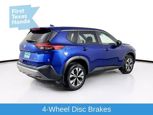 Used 2023 Nissan Rogue SV image 8