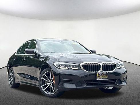 Used 2019 BMW 330i xDrive Sedan w/ Premium Package AWD/4WD image 2