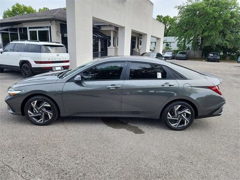 New 2025 Hyundai Elantra SEL w/ Cargo Package image 5