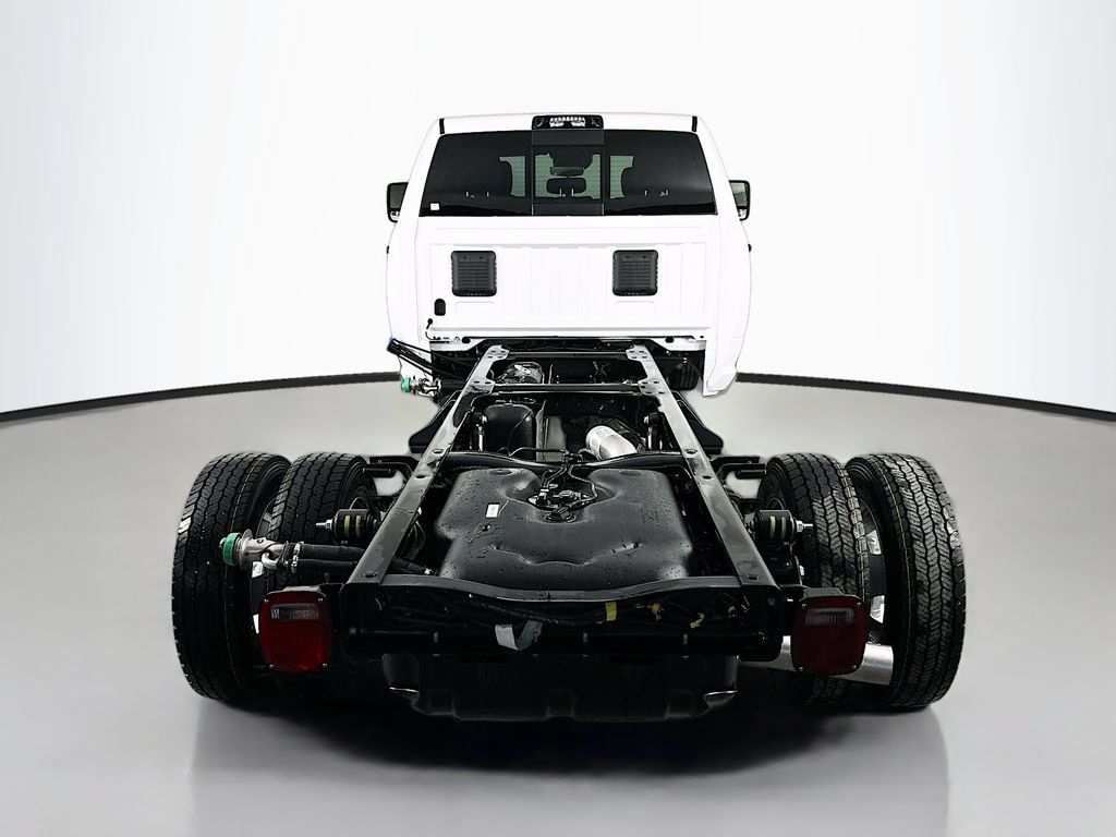New 2026 RAM 5500 Tradesman AWD/4WD image 7