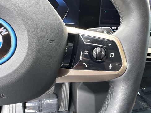Certified 2025 BMW iX xDrive50 image 28