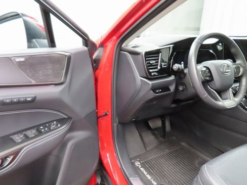 Used 2025 Lexus NX 300h AWD w/ Luxury Package image 49