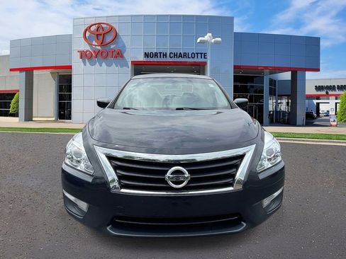 Used 2015 Nissan Altima 2.5 S w/ Special Edition Package FWD image 2