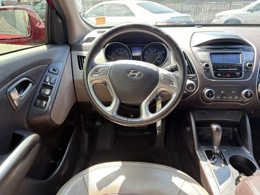 Used 2012 Hyundai Tucson GLS FWD image 6