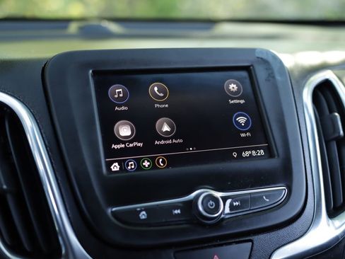 Used 2020 Chevrolet Equinox LT FWD image 13