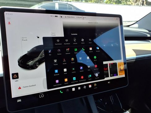 Used 2021 Tesla Model 3 Standard Range Plus RWD image 10