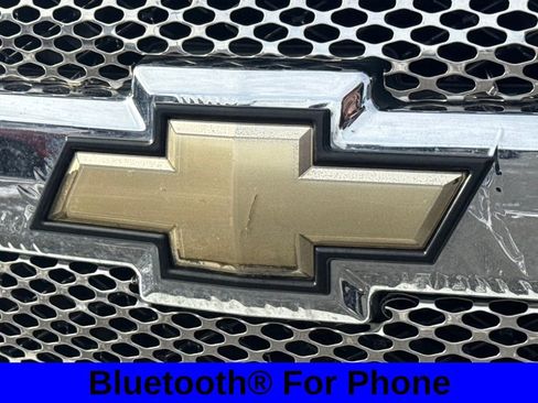 Used 2010 Chevrolet Silverado 1500 LTZ w/ White Diamond Tricoat Edition image 17