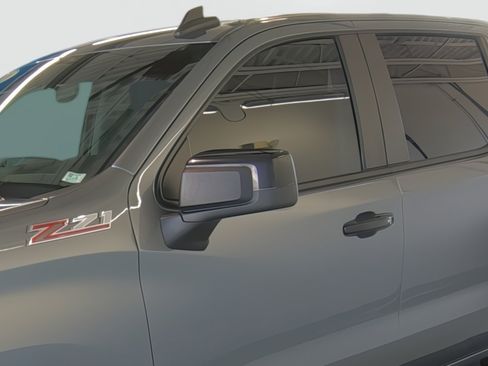 Used 2021 Chevrolet Silverado 1500 LT Trail Boss w/ Bed Protection Package AWD/4WD image 8