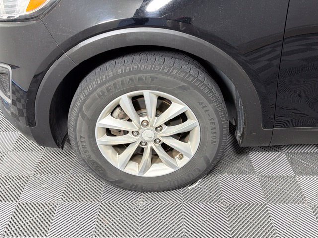 Used 2016 Kia Sorento LX FWD image 12