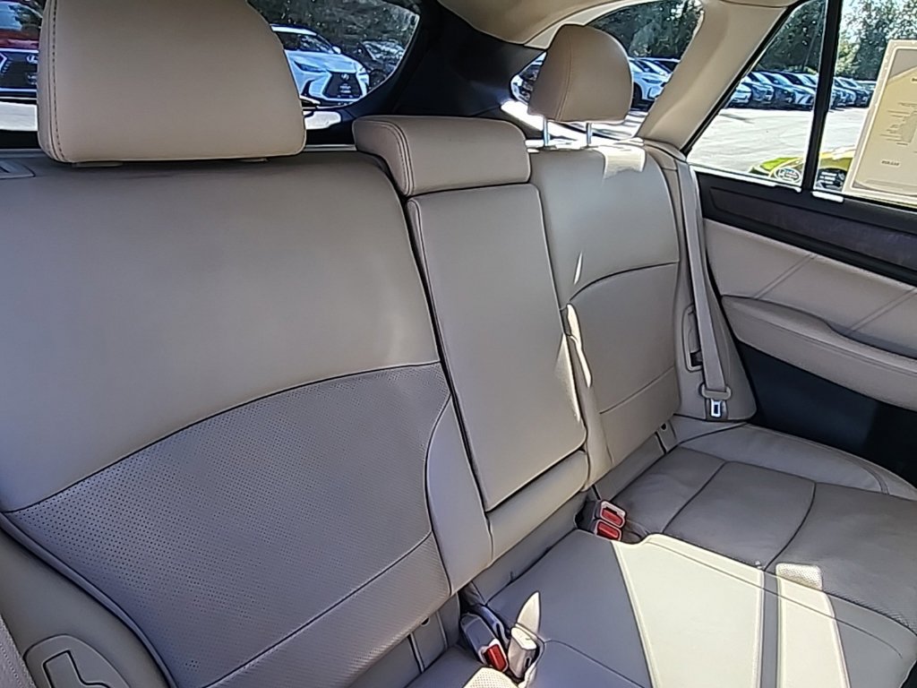Used 2018 Subaru Outback 2.5i Limited AWD/4WD image 18
