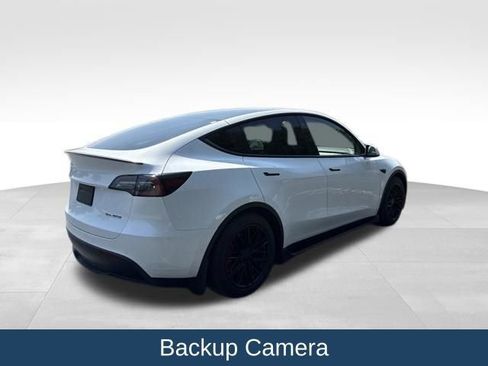 Used 2022 Tesla Model Y Performance AWD/4WD image 9
