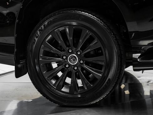 Used 2023 Lexus GX 460 Premium w/ Accessory Package AWD/4WD image 57