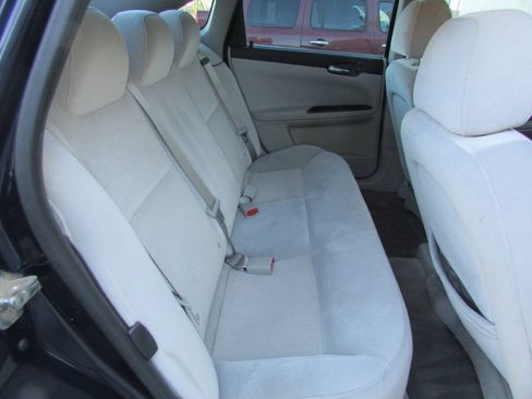 Used 2008 Chevrolet Impala LS FWD image 19