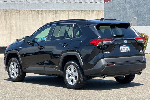 Certified 2021 Toyota RAV4 LE AWD/4WD image 7