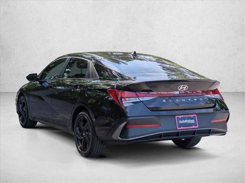 New 2026 Hyundai Elantra SEL Sport FWD image 7