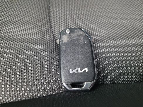 Used 2024 Kia Forte LXS image 32