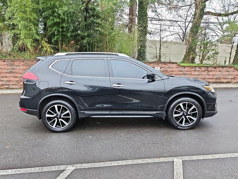 Used 2020 Nissan Rogue SL w/ Premium Package image 7