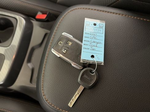 Used 2021 GMC Canyon AT4 AWD/4WD image 33