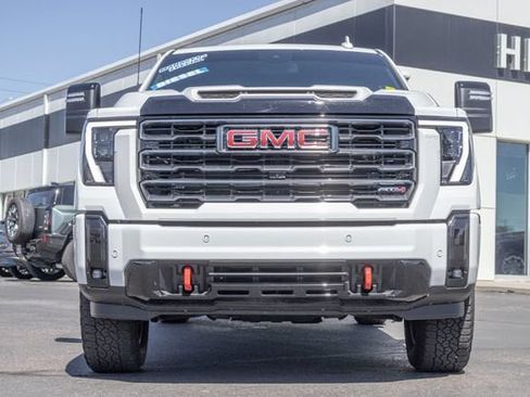 Used 2026 GMC Sierra 2500 AT4 AWD/4WD image 31