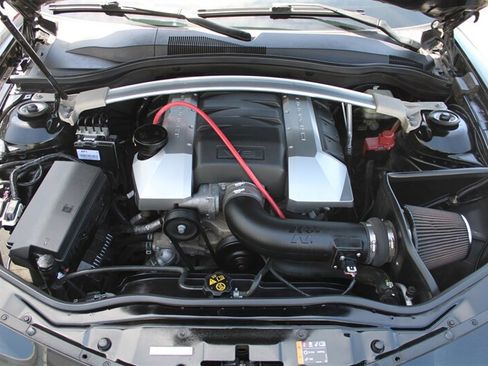 Used 2014 Chevrolet Camaro SS w/ SS Performance Package RWD image 26
