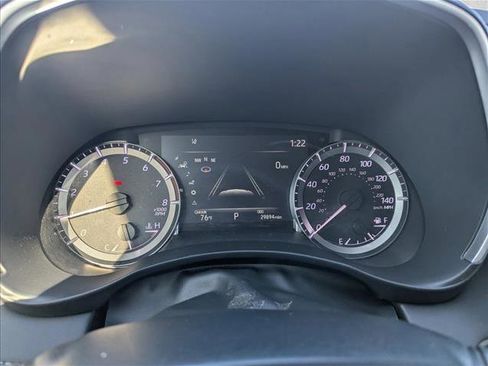 Used 2023 Toyota Highlander XLE image 15