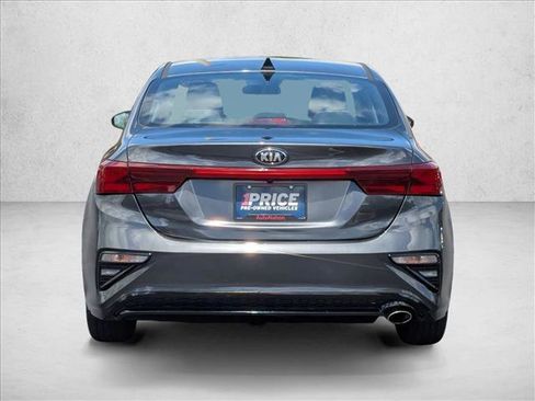 Used 2020 Kia Forte LXS FWD image 7