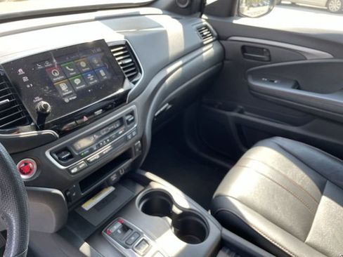 Certified 2023 Honda Passport TrailSport image 13