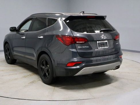 Used 2017 Hyundai Santa Fe Sport image 9