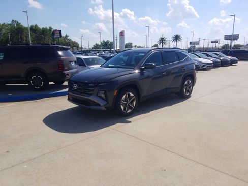 New 2026 Hyundai Tucson SEL w/ Tow & Go Package FWD image 3